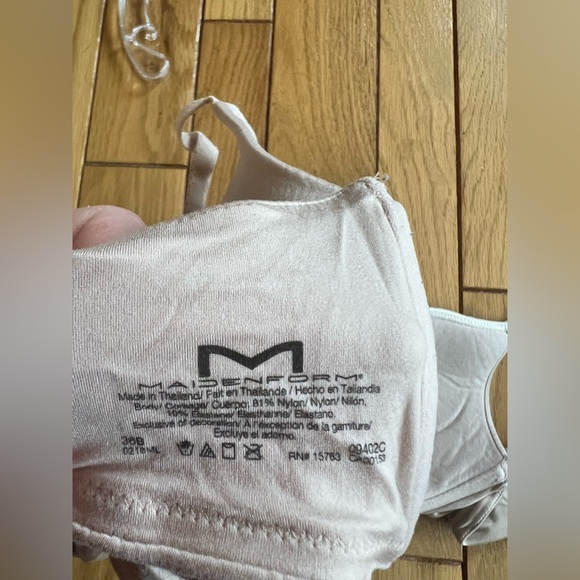 Maidenform - Bra - Picture 2 of 3